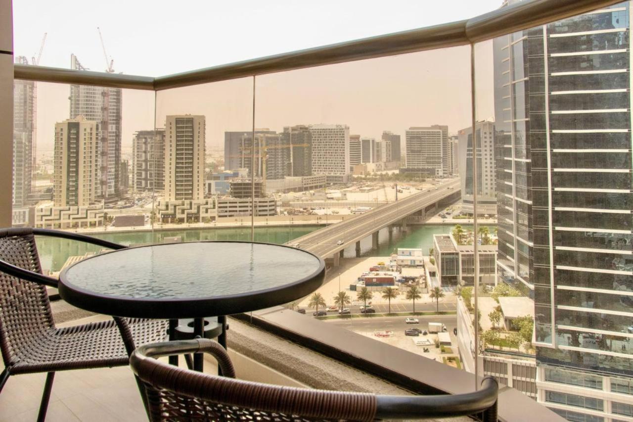 Aws Homes - Luxurious High Floor Studio With Breathtaking View Dubai Eksteriør billede