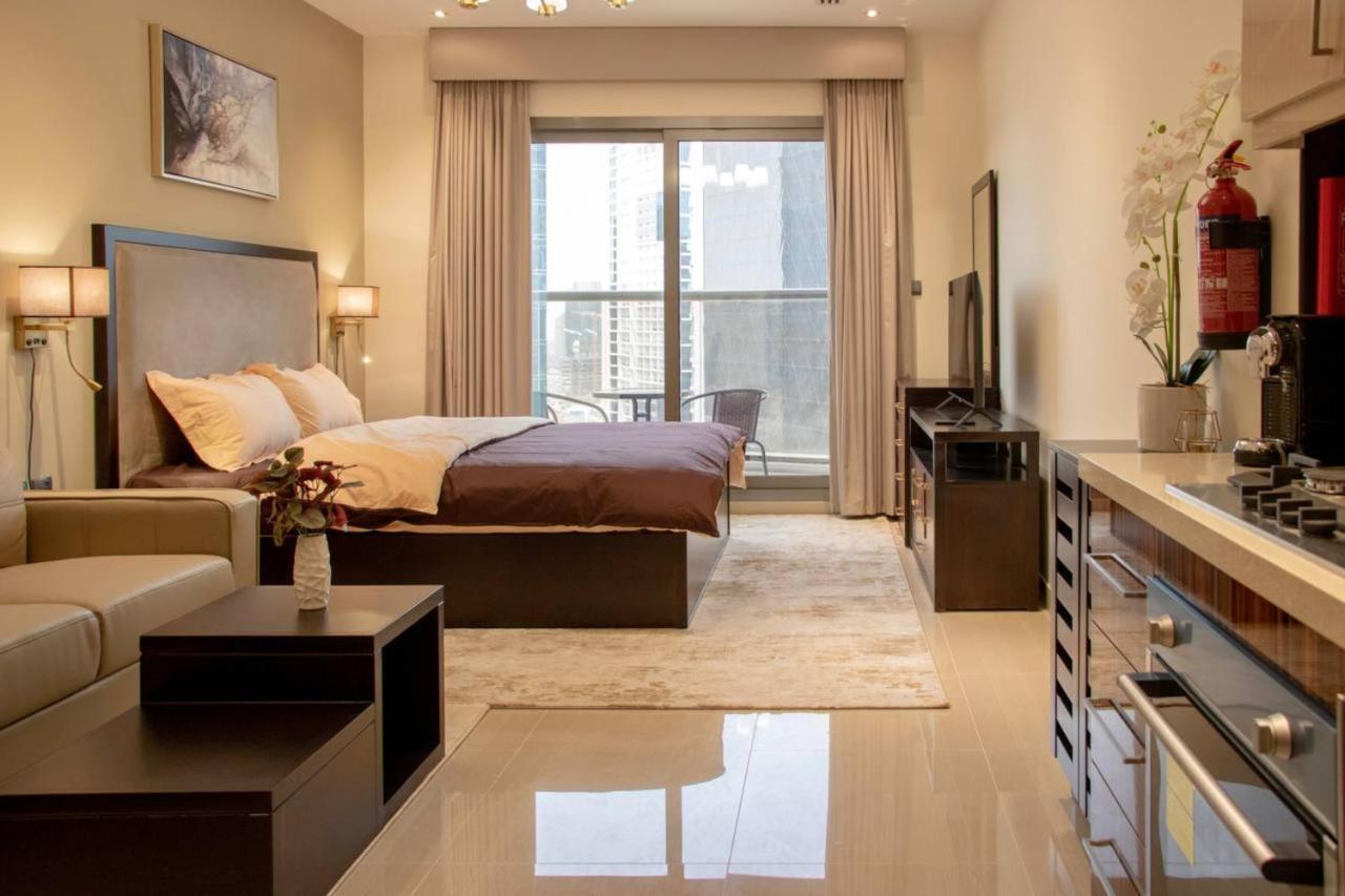 Aws Homes - Luxurious High Floor Studio With Breathtaking View Dubai Eksteriør billede