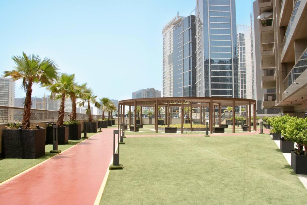 Aws Homes - Luxurious High Floor Studio With Breathtaking View Dubai Eksteriør billede